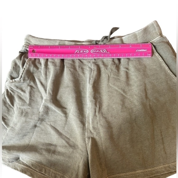 Old Navy Sweatpant Shorts / Green / Size Medium / Oversized / 3" inseam - Picture 6 of 9
